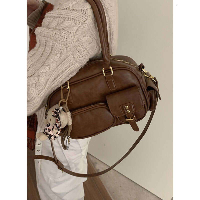 Handheld Bowling Ball for Women 2024 New Niche Texture Underarm Large Capacity Commuter designer bag Shoulder Bag