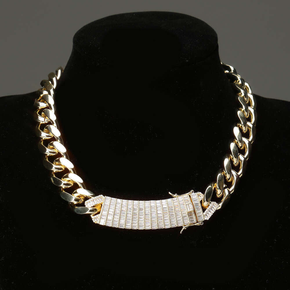 New Style Dia-Studded Long Buckle 18MM Cuban Chain Personality Trendy Hip-Hop Jewelry Necklace for Men