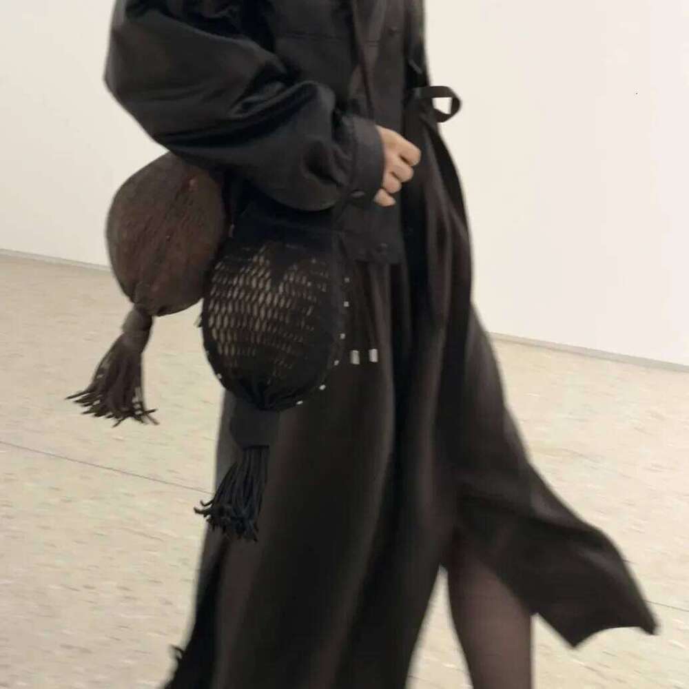 Designer bags 2025 New Tassel Lantern Octopus Net Brand Niche Design Single Shoulder Messenger Fishnet Hollow Woven Bag