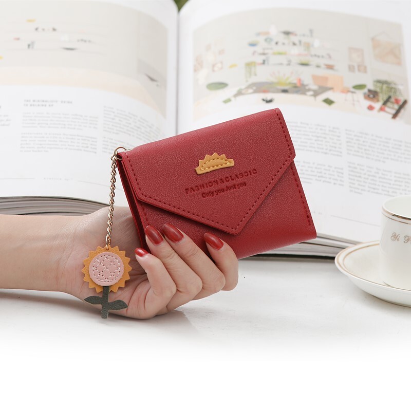 New Wallet Women Luxury Wallet Travel Fashionable Genuine Leather Mini Snap Multiple Card Slots Black Card Holder Cash Compartment Short