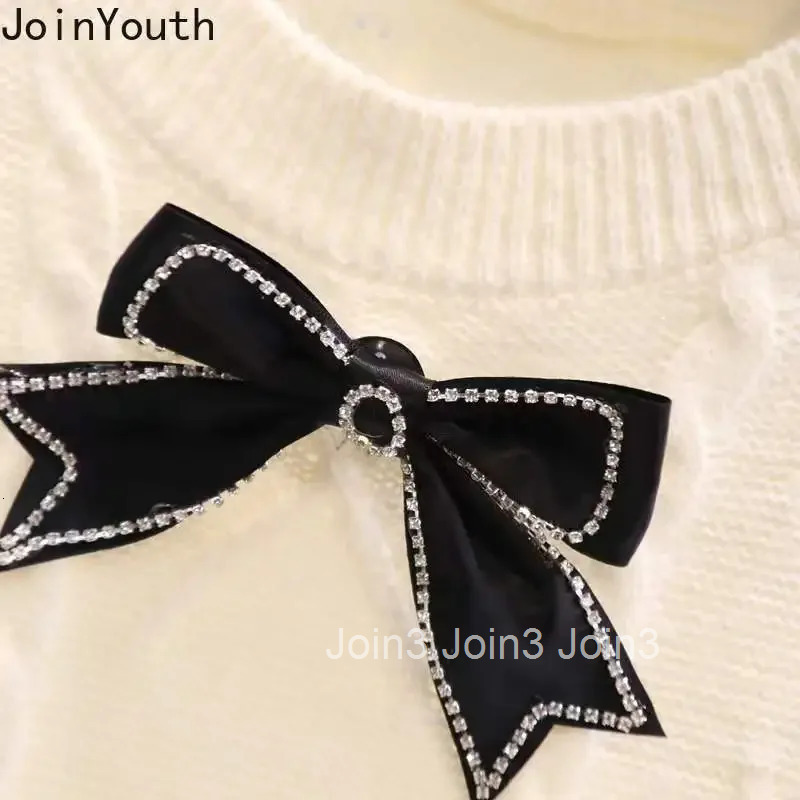 Oversized Pullovers Women Sueter Mujer 2025 Winter Clothing O-neck Ruffles Bow Jumper Fashion Sweet Knitted Sweater Pull Femme