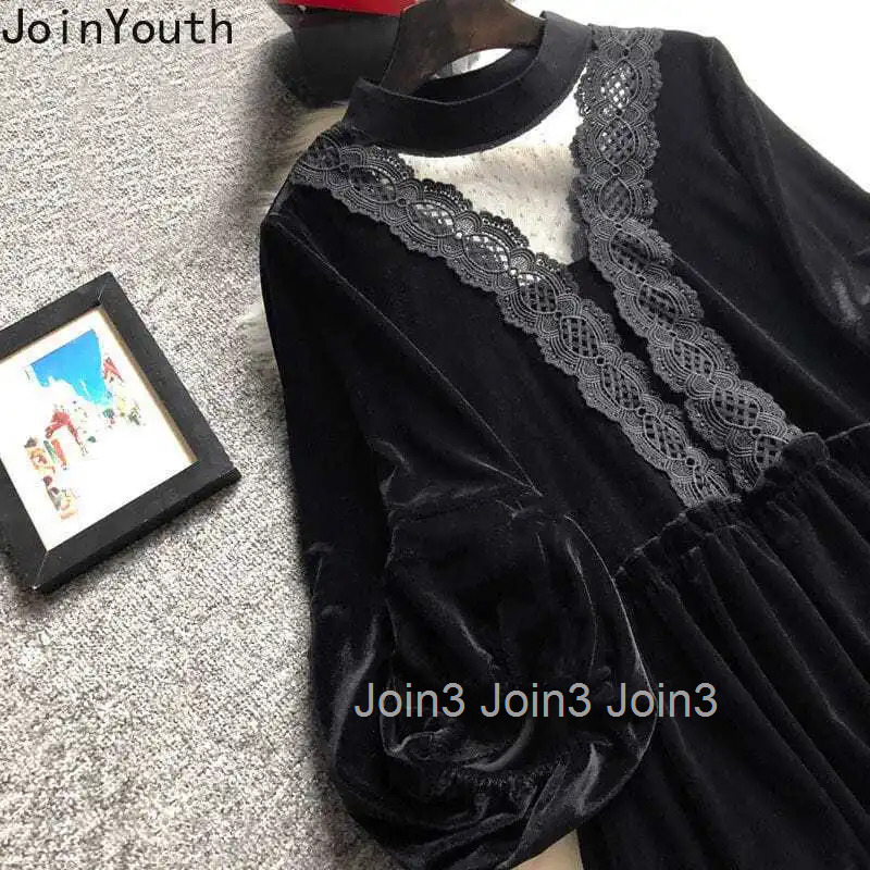 Velvet Blouses for Women Patchwork Lace Stand Neck Lantern Sleeve Black Shirts 2025 Camisas De Mujer Vintage Korean Tops Female