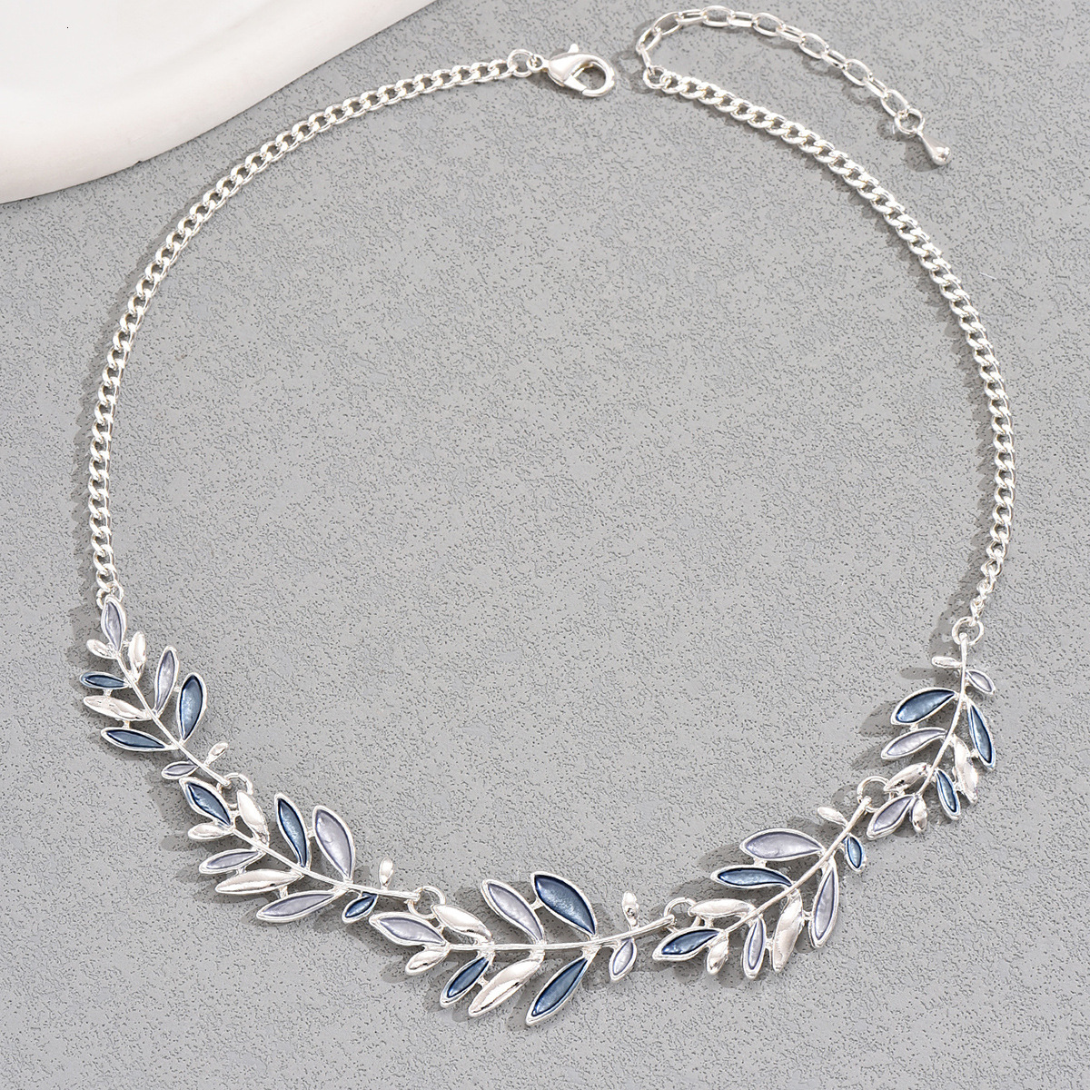 Leaf Design For Women Personality Alloy Pendant Long Chain Necklace