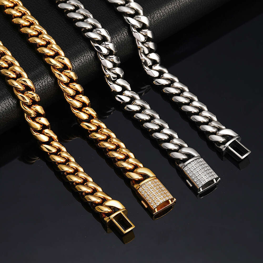 Hip Hop Stainless Round Polished Encrypted Cuban Chain Vacuum Plated Zircon Flip Clasp Titanium Steel Necklace 8602