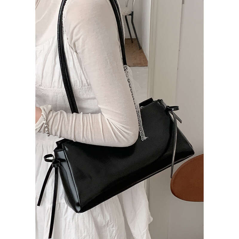 designer bag Unique Designer Underarm 2025 Spring New Single Shoulder Commuter Bag Versatile Women's Handbag