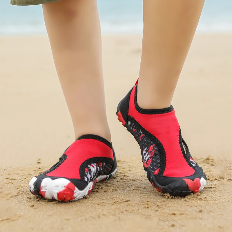 Childrens Water Shoes Light Breathable Beach Swimming Surf ShoesKids Sneakers 250612