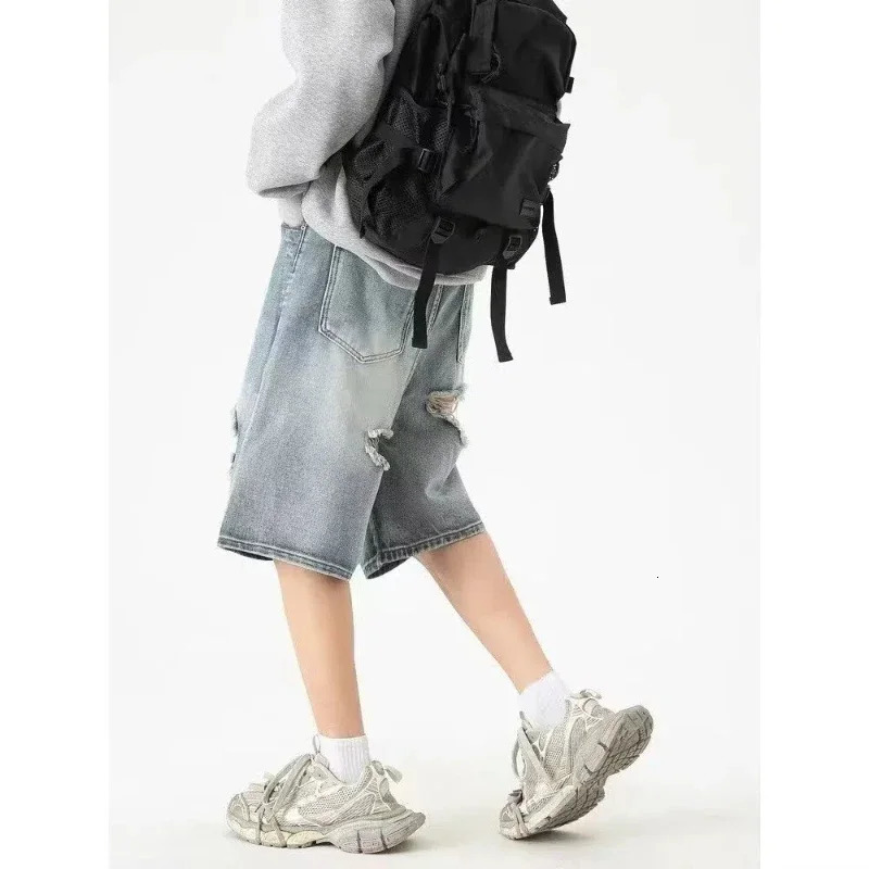 Ripped Retro Jeans American Straight Wide-leg Pants and Five-point Pants Shorts Blue Shorts for Men Jort Clothing Leggings 250618