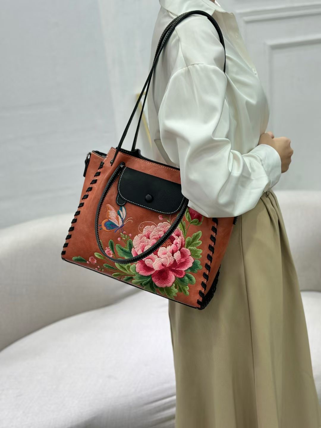 RH8890 Chinese Floral - Embroidered Handbags designer bag Support customization