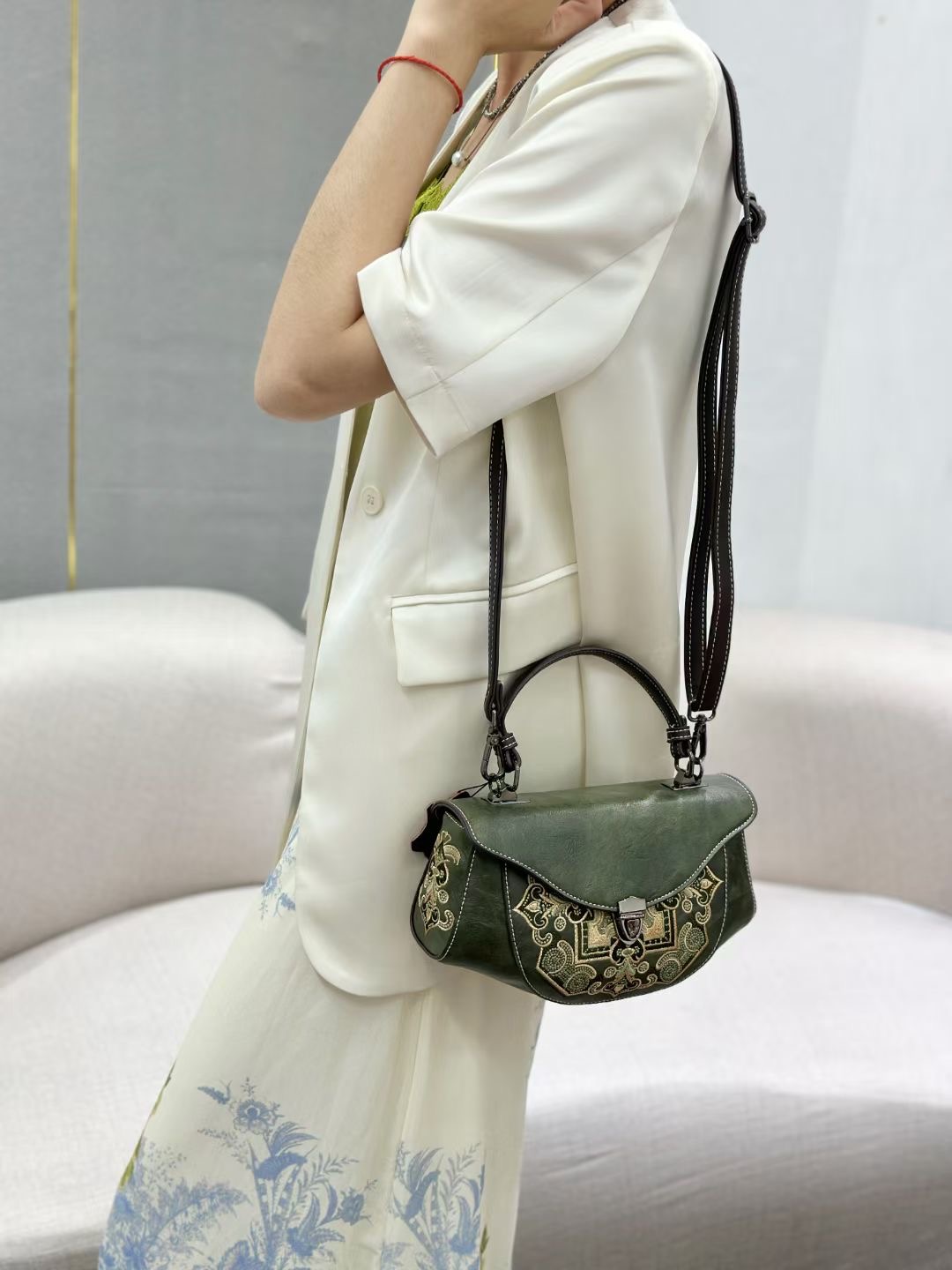 RH1653 Chinese Floral - Embroidered Handbags designer bag Support customization