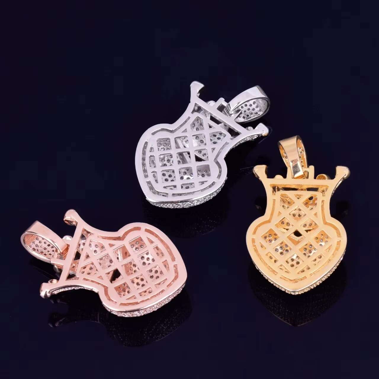 Luxury 18k Gold .925 Silver Iced Heart with Crown Pendant Hip Hop Style Moissanite Necklace Charms