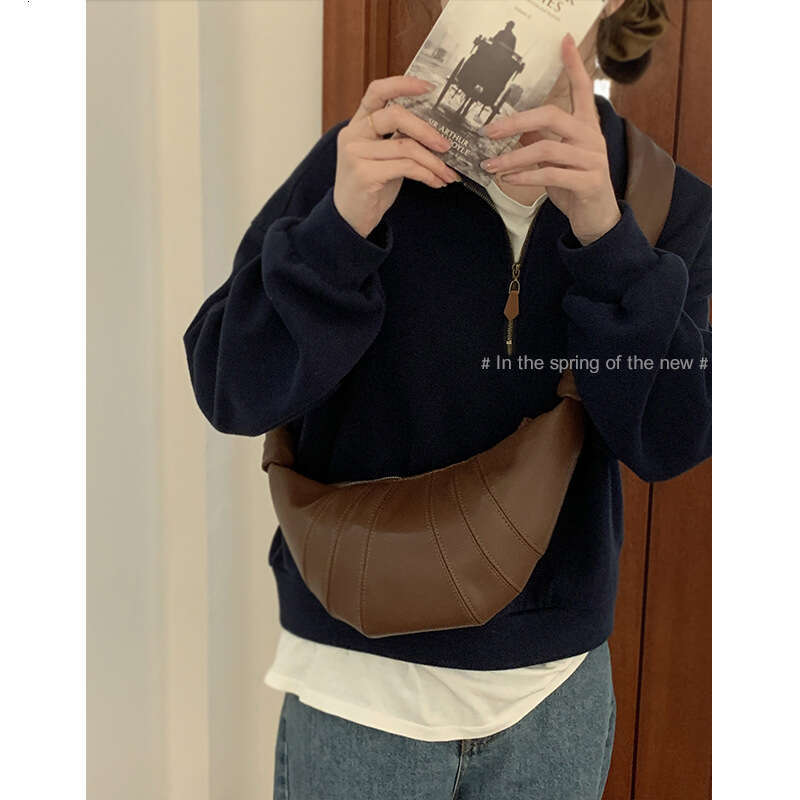 designer bag Versatile Ins Style for Women 2022 New Trendy Fashion Crossbody Niche Korean Version Single Shoulder Crescent Bag