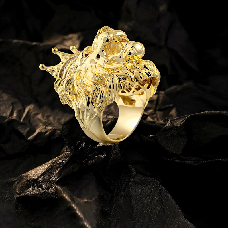 Luxury Jewelry Statement Bold Lion Ring for Men Trendy Hip Hop Royal Crown Accessory Versatile Fashion Ring