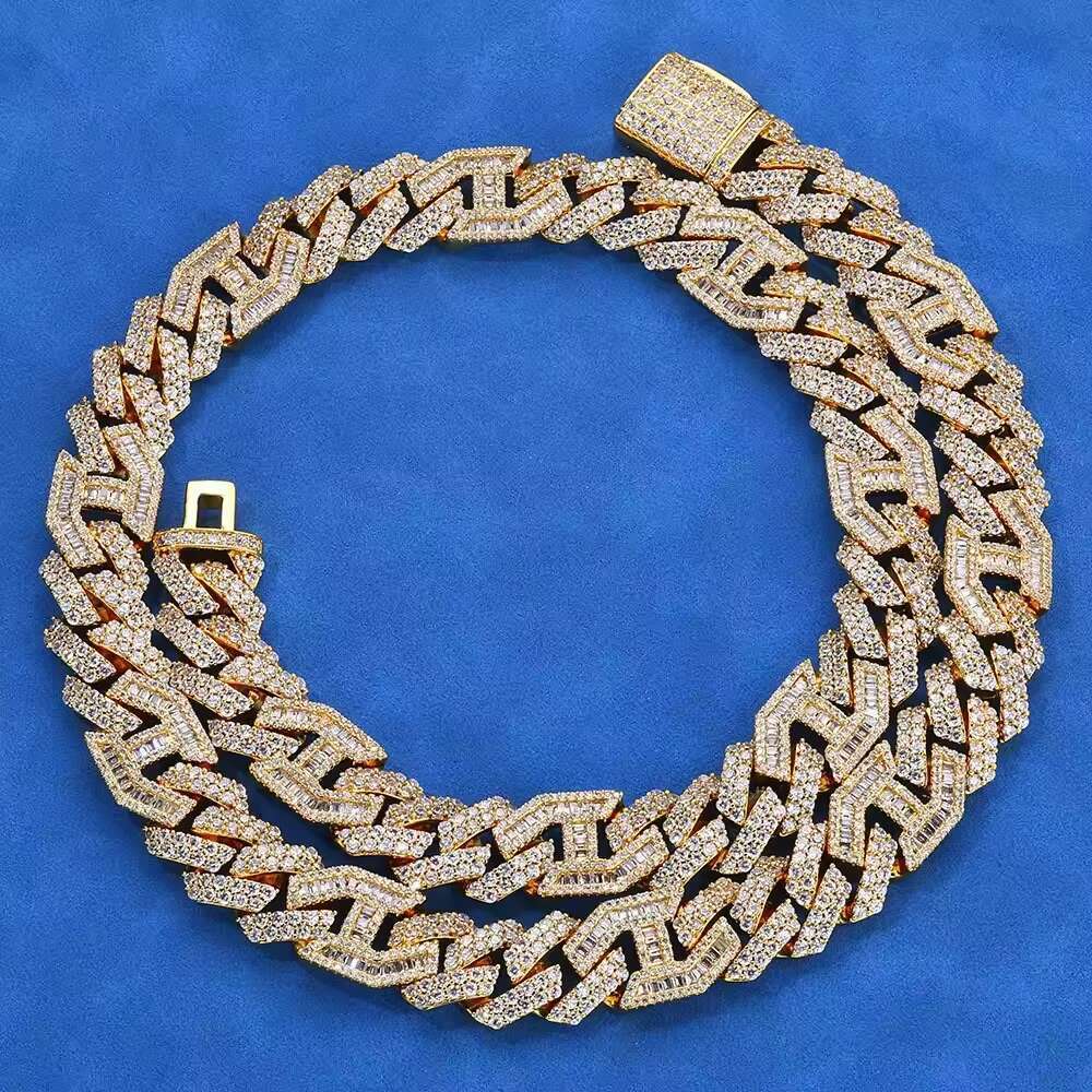 Hot Sale Hip Hop S925 Silver Moissanite Necklace Cross Border Custom Jewelry for Men Versatile Pig Nose Cuban Chain