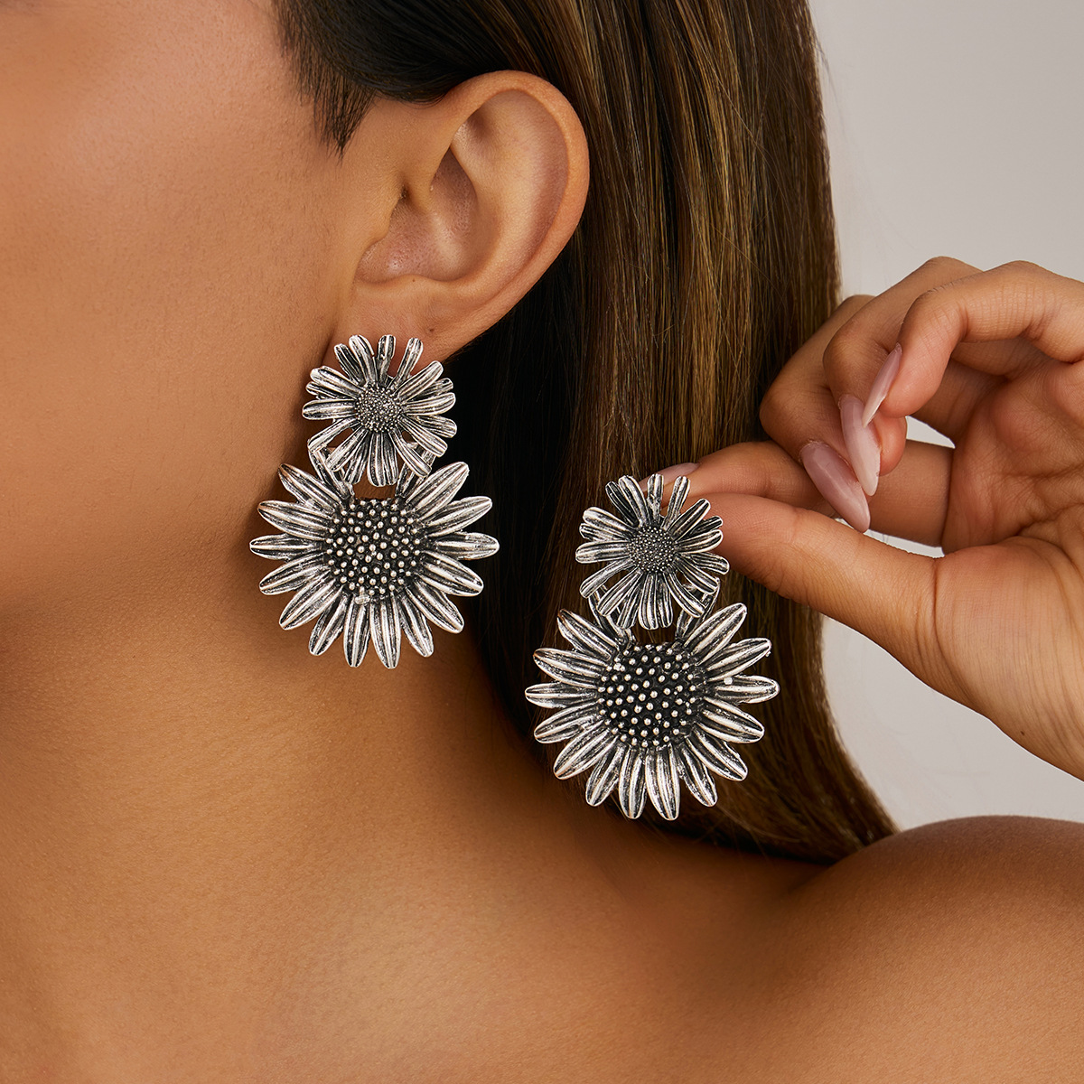 European and American Style High End Sunflower Shaped Alloy Pendant Earrings Individual and Exaggerated Metal Petal Studs
