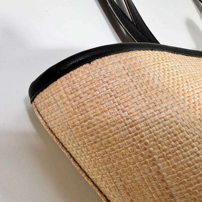 Designer Luxury Spring And Summer Casual Multifunctional Commuter Basket New Stylish Retro Women Straw Woven Tote Bag Bags For Wome