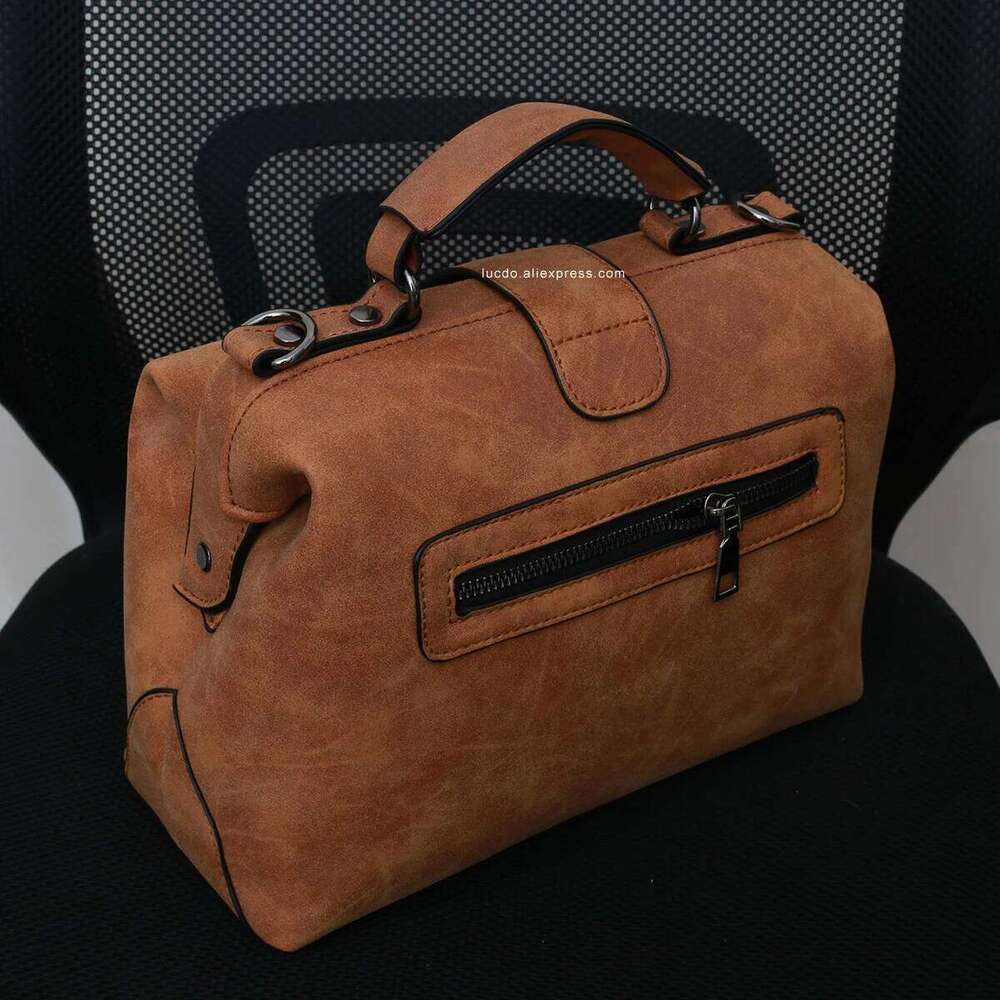 Fashion Plaid Rivets Design Doctor Crossbody Bags For Women 2024 High Quality PU Leather Tote Solid Color Shoulder Handbags
