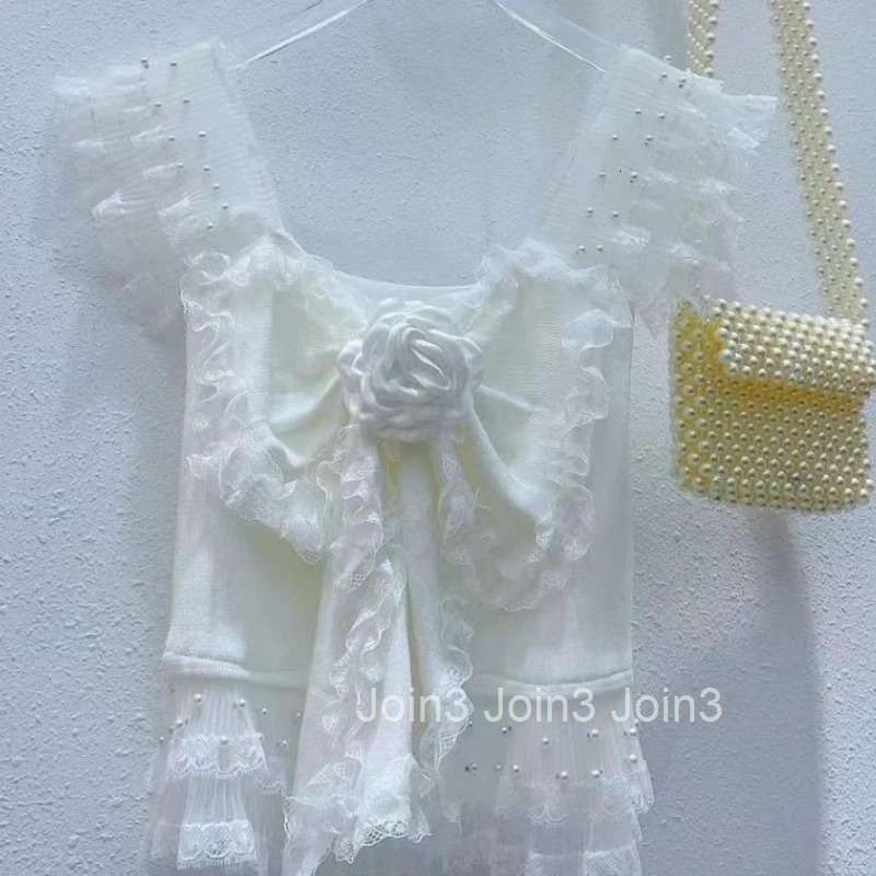 Sweet Knitted Vest Women Crop Tops Flying Sleeve Square Collar 3D Floral Camis Patchwork Lace Beading Ruffles Tanks Ropa Mujer