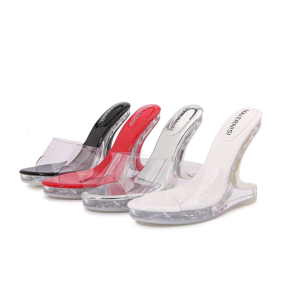 Summer New High Heel Sandals Versatile Transparent Party Crystal Shoes Open Outdoor Peep Toe Wedge