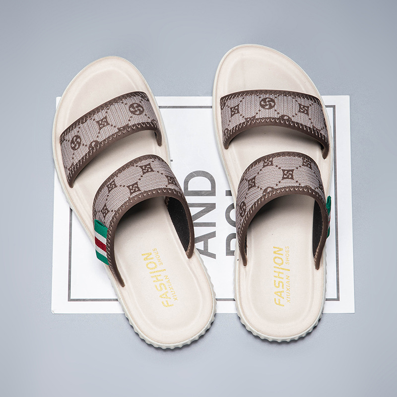 Designer's summer new flip-flops, outdoor fashionable and trendy men's sandals, casual soft-soled anti-slip slippers, breathable canvas men&