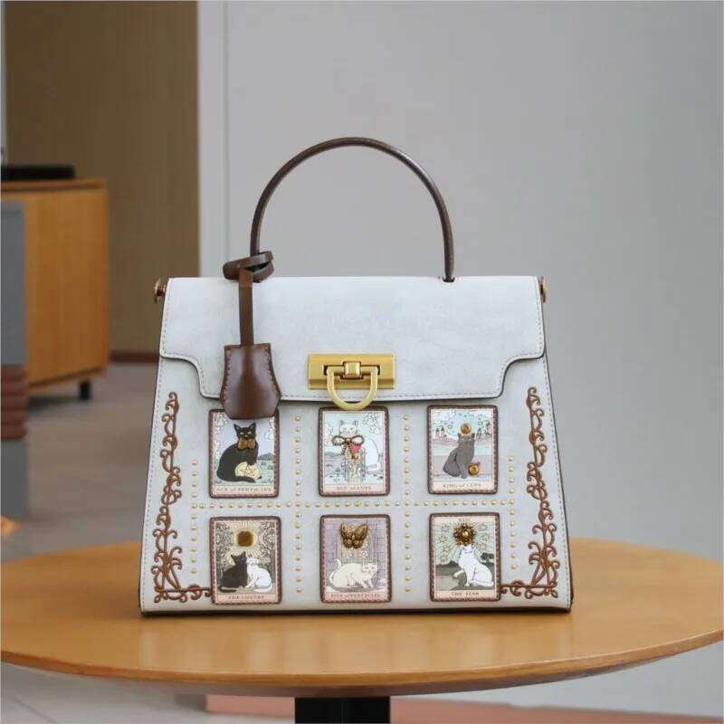 2025 New Women's Fashion Niche Design Light Large Capacity Commuter Handbag Single Shoulder Tote Bag