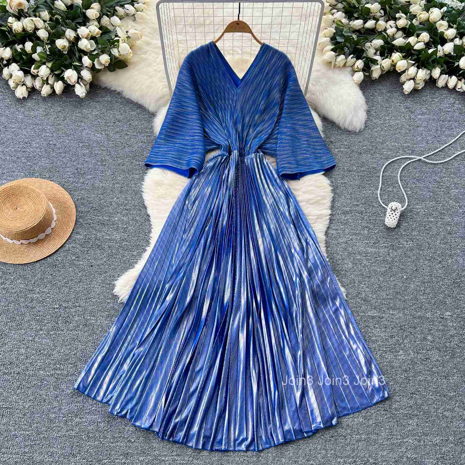 Maxi Dresses Women Solid Color Folds Temperament Robe Femme Slim Waist A-line V-neck Summer Pleated Dress 2025 Vestidos De Mujer