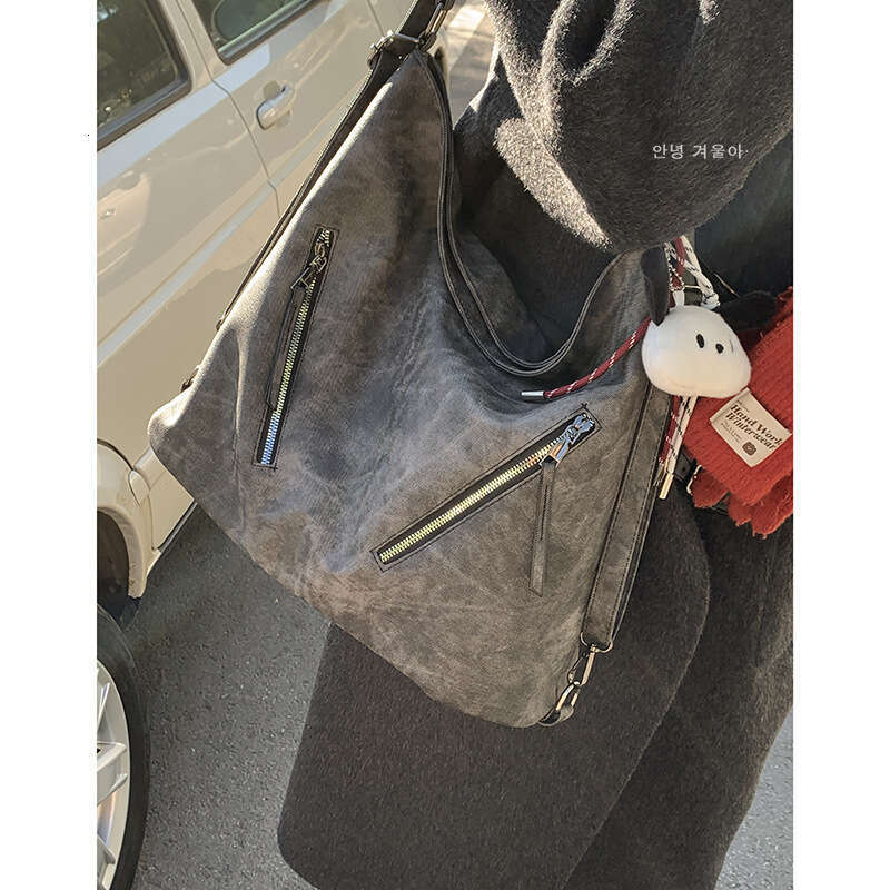 designer bag Commuting Backpack for Women, Autumn/Winter 2024 New Niche Simple Single Shoulder Tote Bag, Casual Large Capacity Bag