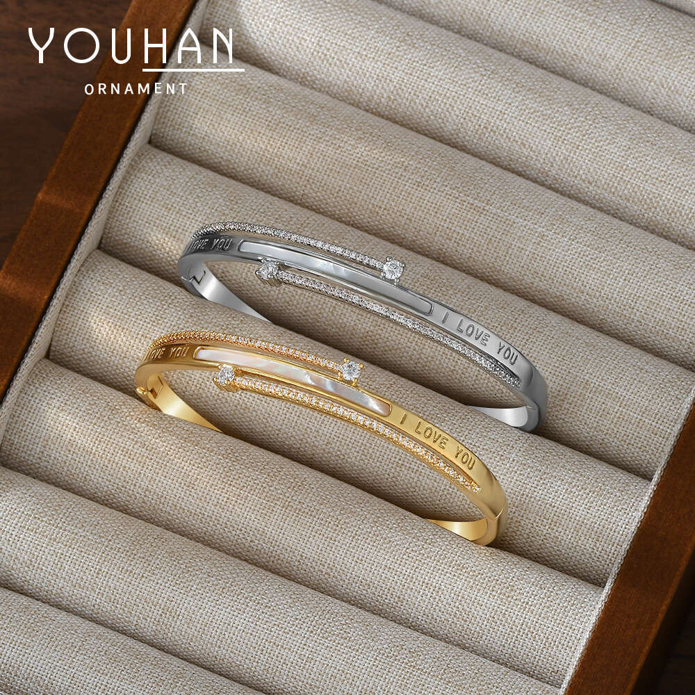 Autumn Winter New Real Gold Plated Micro Inlaid Zircon Personality Bracelet for Women High-end Natural Shell Bangle
