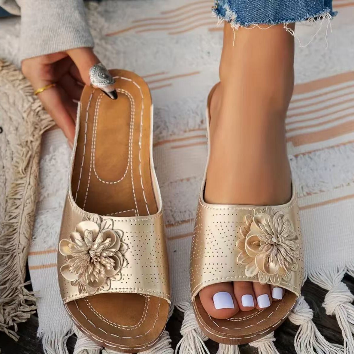 Luxury Brand Designer Shoes Sandals Southeast Asian Foreign Trade Plus Size Thick Sole Hollow Out One-Strap Sandals For Women Cross-Border Open-Toe Fl