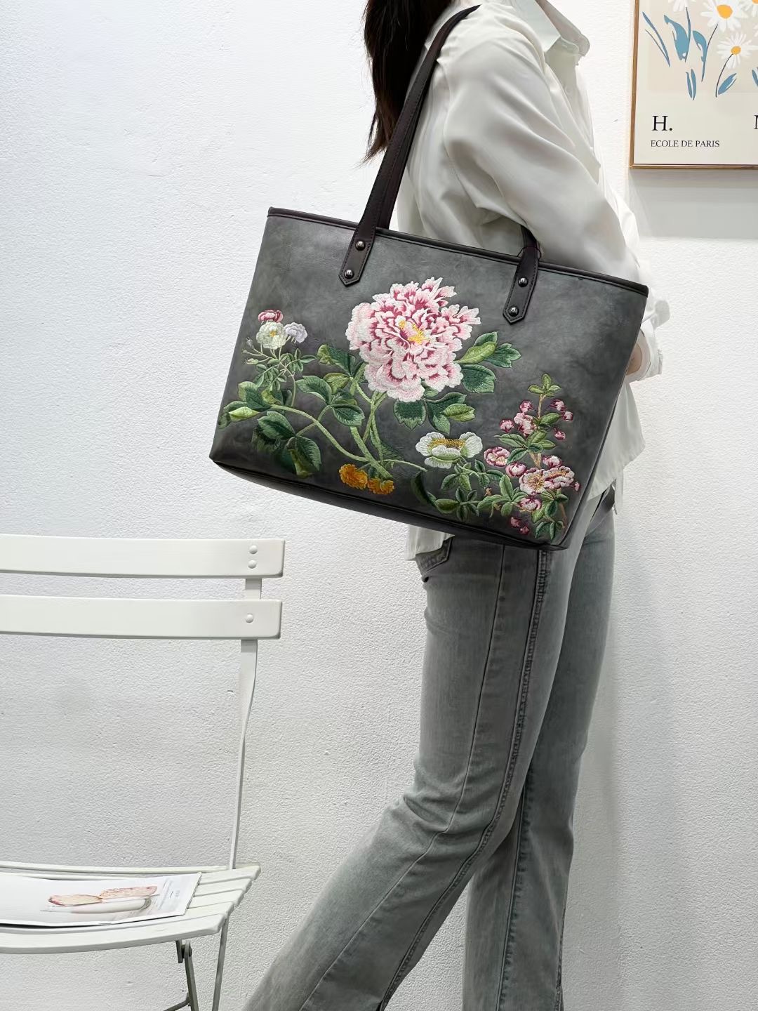 8928 Chinese Floral - Embroidered Handbags designer bag Support customization