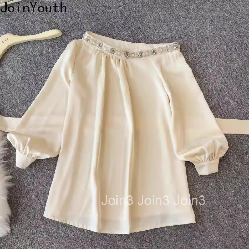 Shorts Suit Womens Clothing 2025 Two Piece Sets Diamond Slash Neck Bandage Tops Slim Fit Shorts Outfits Temperament Summer Set