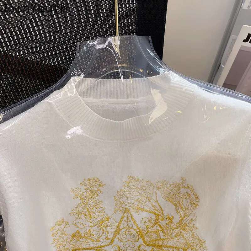 Woman Tshirts 2025 Shirts for Women O-neck Sleeveless Knitted Tops Ropa Mujer Chic Embroidery Korean Temperament Summer T-shirt