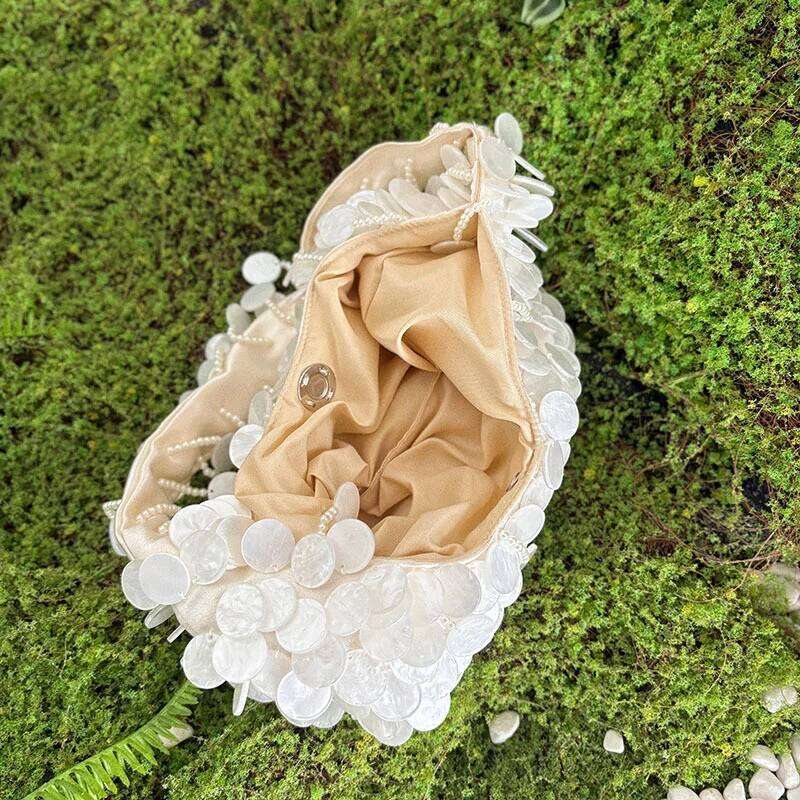 Designer bags Luxurious Pearl White Sequined Underarm Handmade Dumpling Natural Shell Beaded Shoulderbag Pearlescent Evening Bag