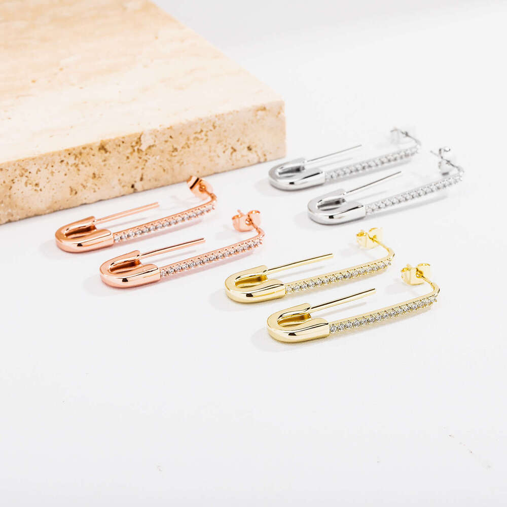 Jin Ao Creative Exquisite Small Paperclip Zircon Women's Earrings Simple Versatile High-end Sense Temperament Ear Jewelry