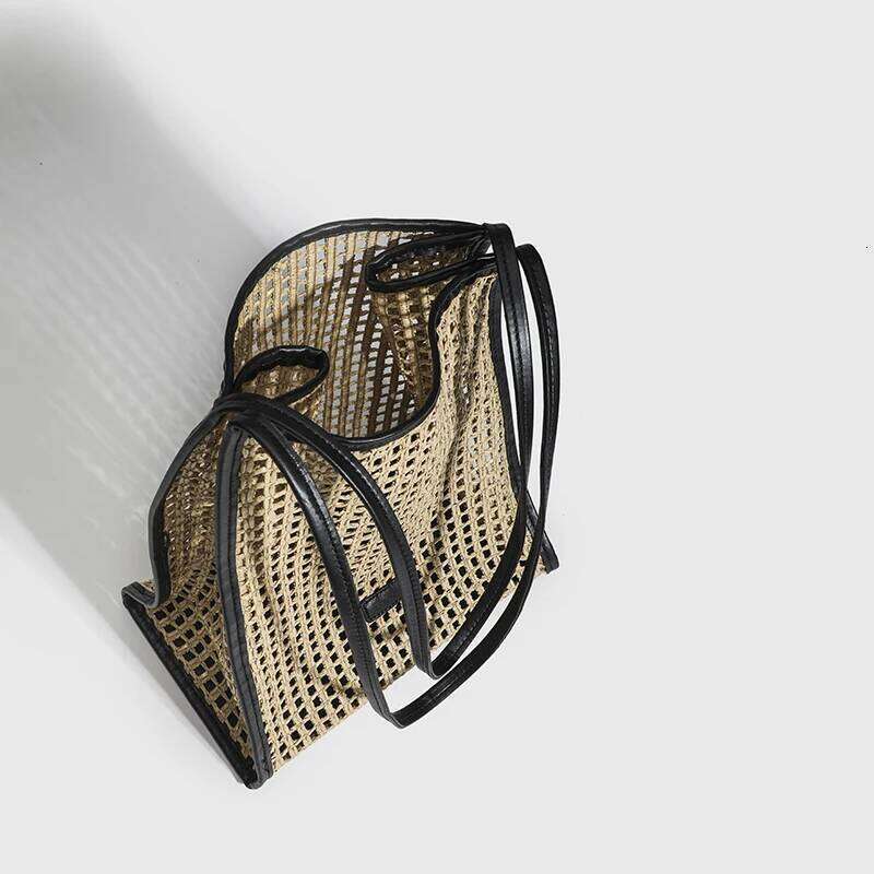2025 New Straw Paper Woven Hollow Female Designer Handbag Casual Vacation Large Capacity Beach Shoulder Bag