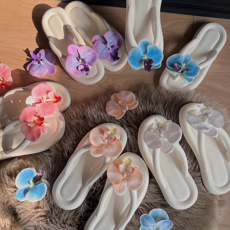 Luxury Brand Designer Shoes Sandals Trendy Ins Style Butterfly Orchid Flip-Flops For Women New Summer Non-Slip Flat Fashion Beach Sandals