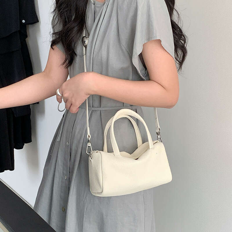 luxury bag Handbag women's shoulder crossbody bag deer pattern niche sheepskin pillow bag 2025 new dopamine genuine leather Boston bags