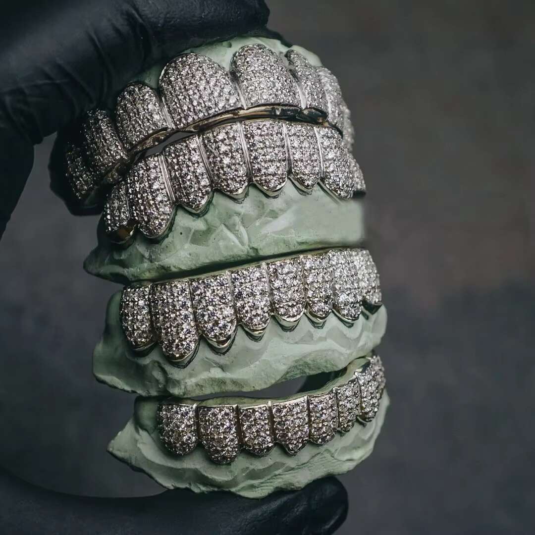 Luxury 14k 18K White Gold Hip Hop Custom 925 Silver Teeth Grillz Iced Out Grillz VVS Moissanite Diamond Grillz Teeth for Men