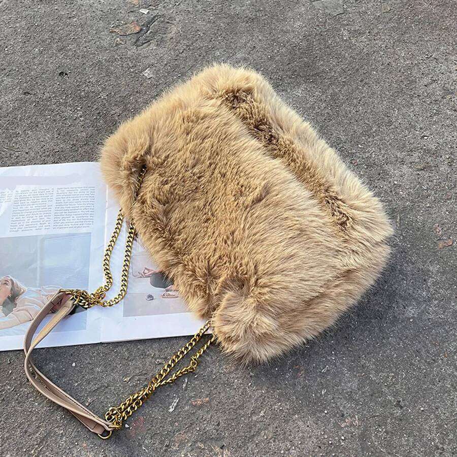 Large Capacity Streetwear Fur All-Match Women Totes Chains Fluffy Winter Commuter Shoulder Bags Moda Advanced Handbag Sac 2025/06/22