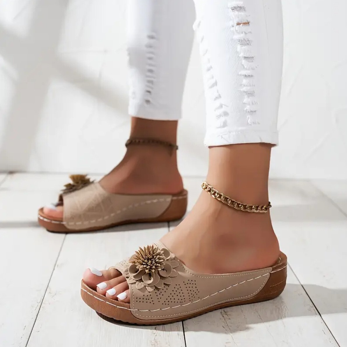 Luxury Brand Designer Shoes Sandals Southeast Asian Foreign Trade Plus Size Thick Sole Hollow Out One-Strap Sandals For Women Cross-Border Open-Toe Fl