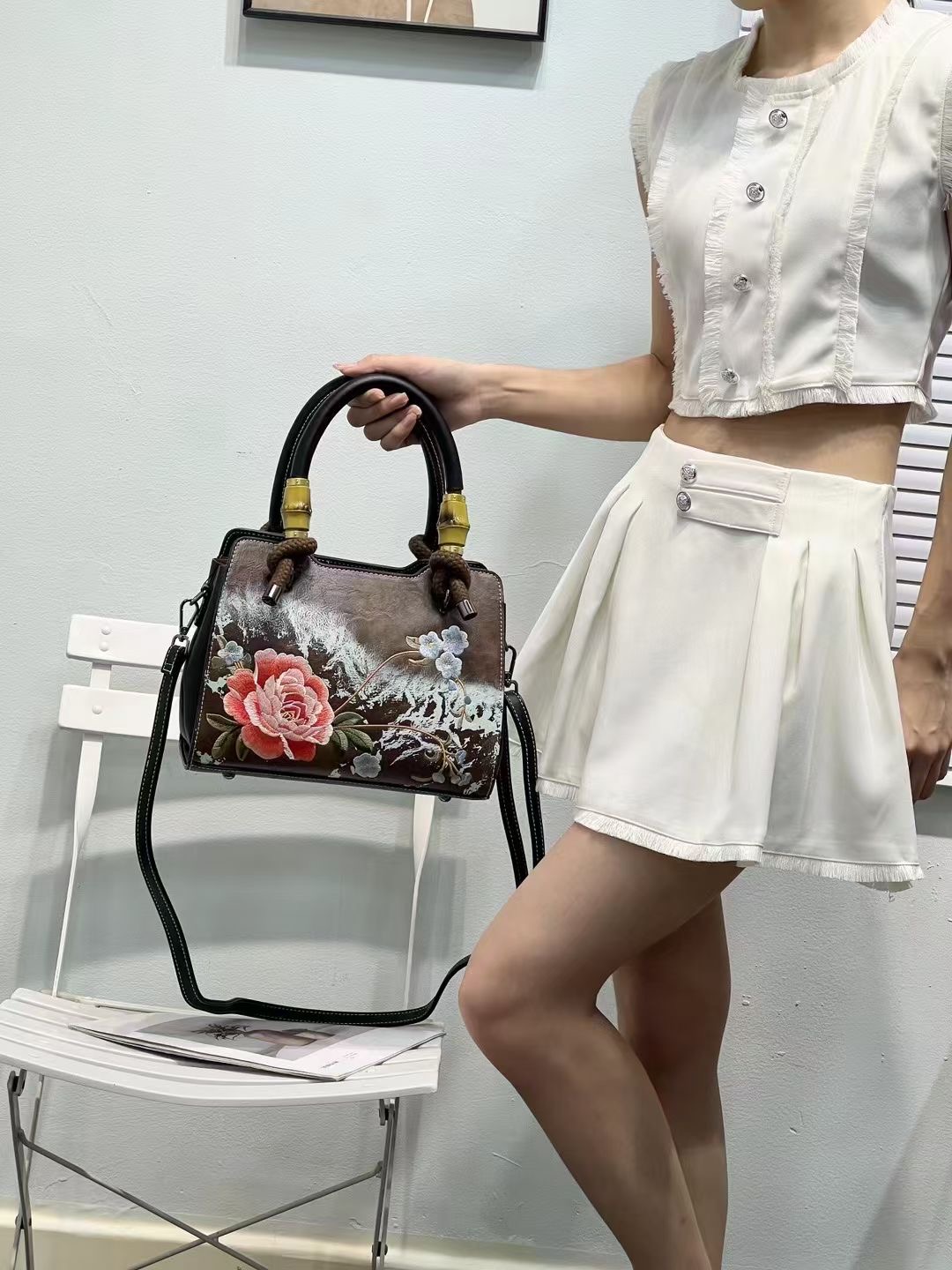 8928 Chinese Floral - Embroidered Handbags designer bag Support customization