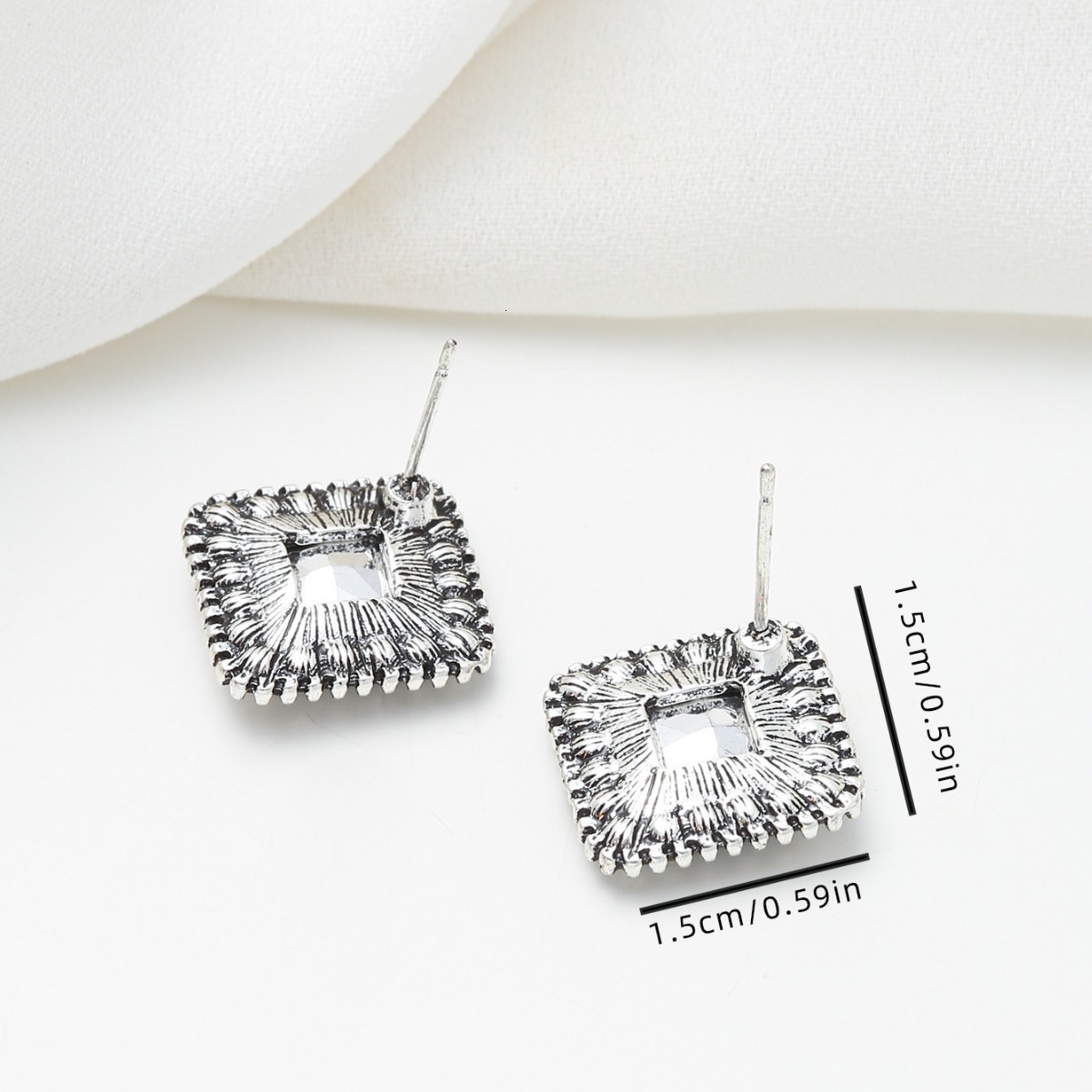 Fashion For Women Inlaid With Blue Crystal Personality Earrings Elegant High-End Sense Ear Jewelry