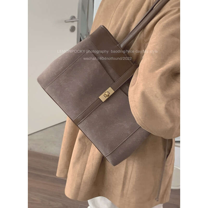 High-end Large Capacity designer bag Commuter for Women 2023 New Fashion Handbag Tote Shoulder Bag