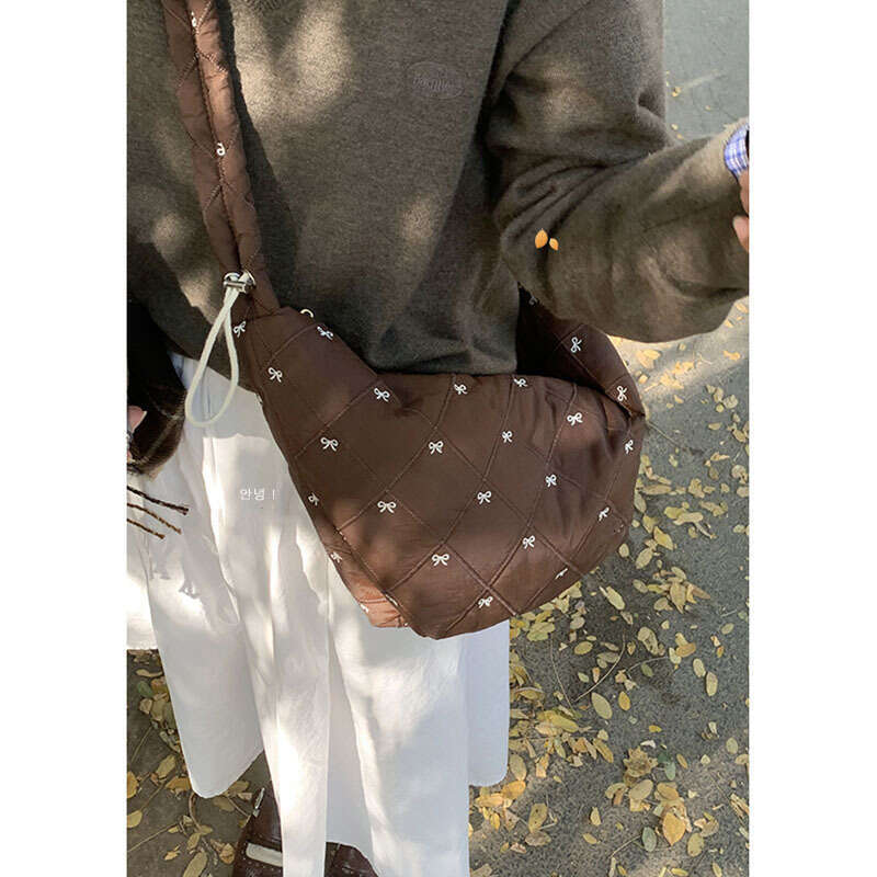 Niche Winter designer bag Down for Women 2024 New Korean Style Nylon Dumpling Versatile Crossbody Shoulder Underarm Bag