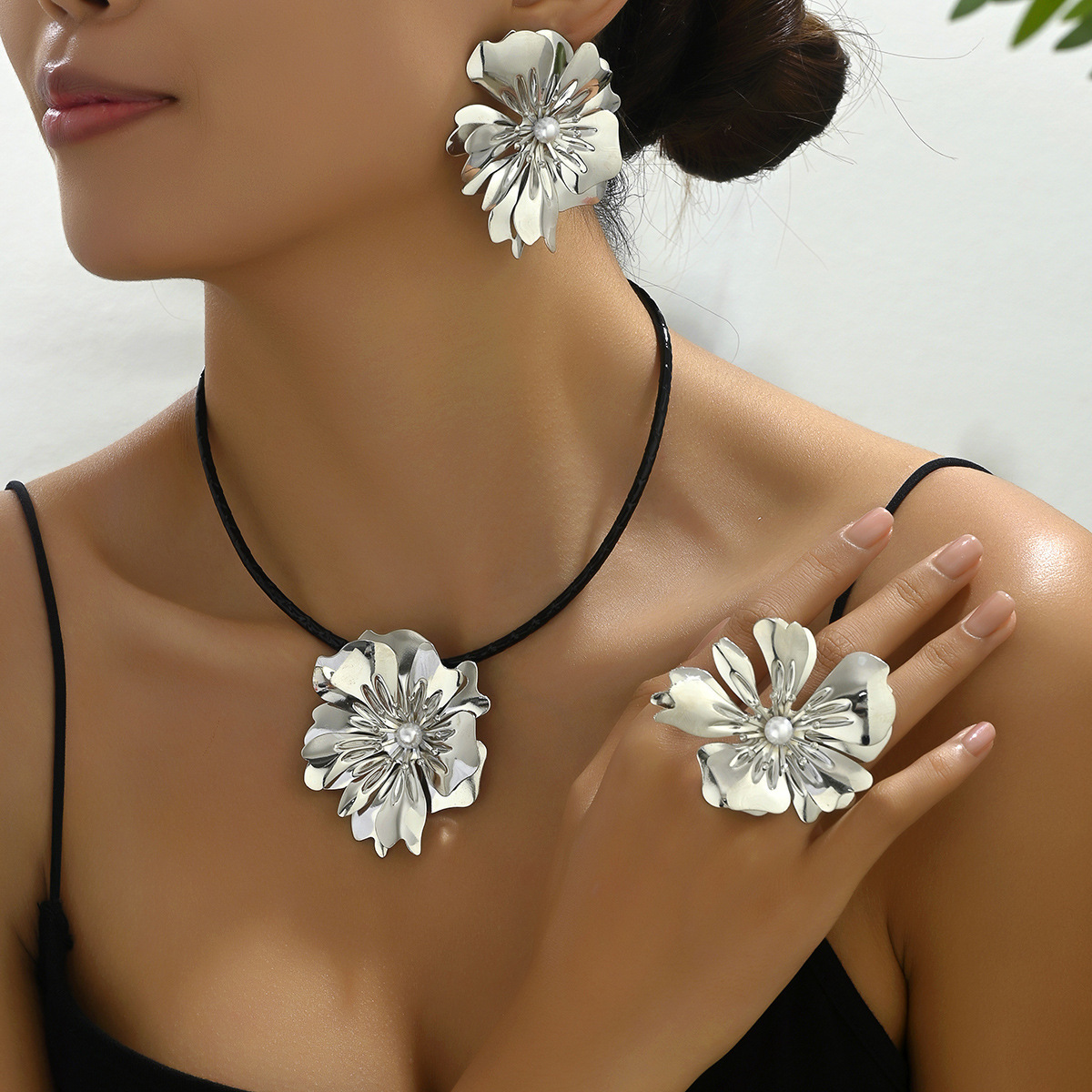 French Style Simple Floral Necklace Set With Personalized Pearl Inlay For Women, Including Rings And Stud Earrings
