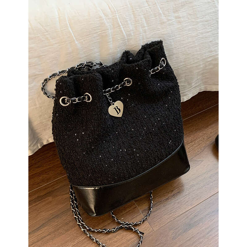 designer bag Women's Small Backpack 2025 New Summer Fashion Niche Bucket Versatile Commuter Chain Shoulder Bag