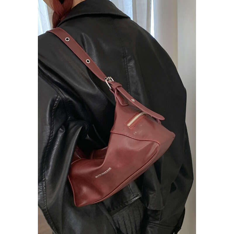 Autumn Underarm Women's 2024 New designer bag Fashion Single Shoulder Simple Large Capacity Crossbody Bag