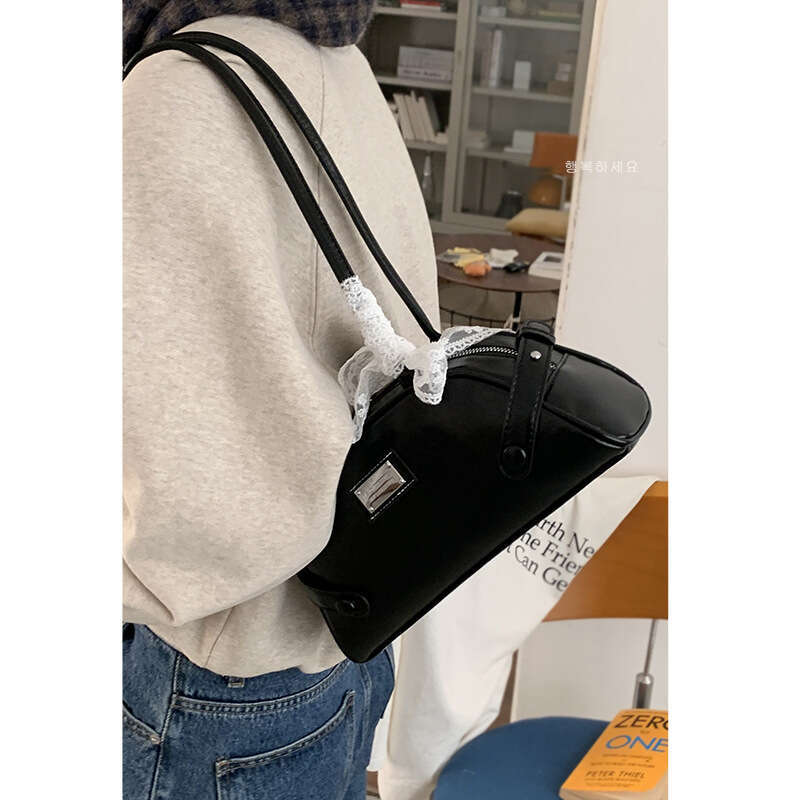 designer bag Niche Texture Underarm for Women 2024 New Fashion Handheld Bowling Versatile Commuter Shoulder Shell Bag