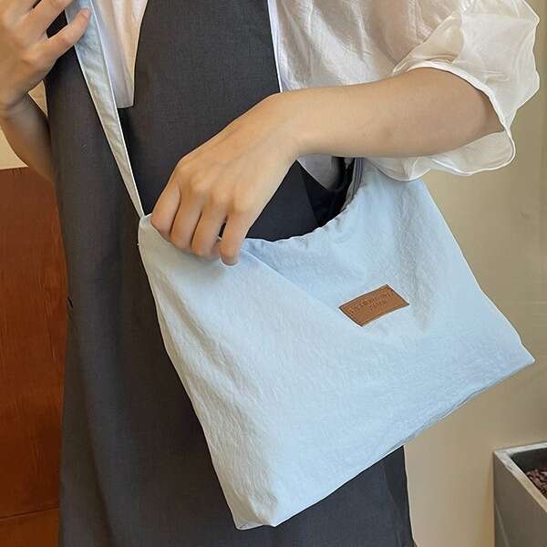 Ultra-light Large Capacity Waterproof Oxford Cloth Couple Fashion Versatile Casual Korean Style Tote Lightweight Crossbody Bag