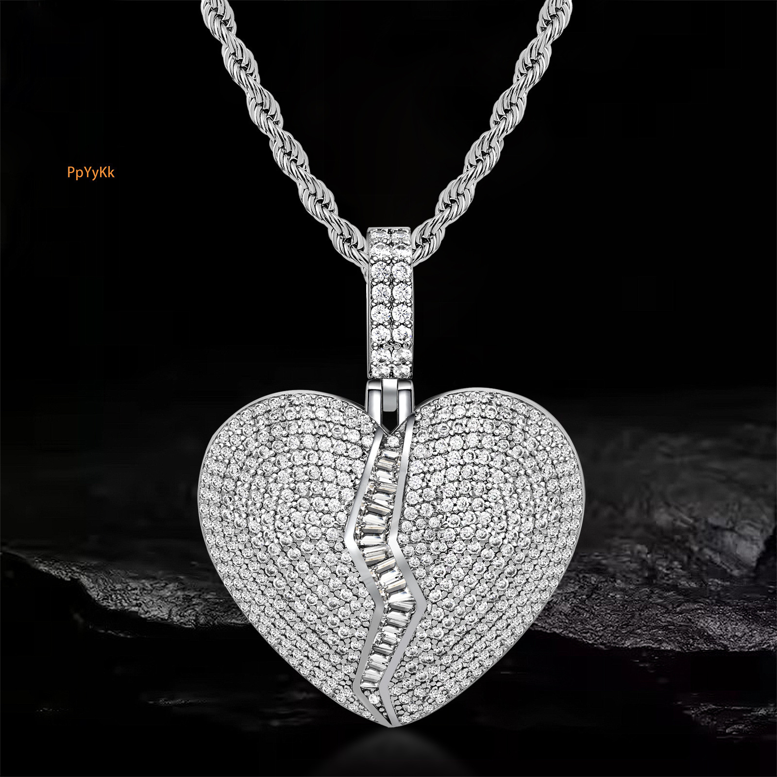 Luxury Hip Hop 3D Diamond Inlaid Heart Pendant Men's Niche Statement Necklace Pass the diamond tester