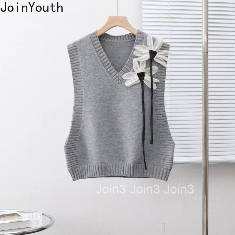 2025 Ropa Mujer Knitted Vest Sweater for Womens V-neck 3D Floral Sleeveless Waistcoat Crop Tops Casual Vintage Fashion Tanks